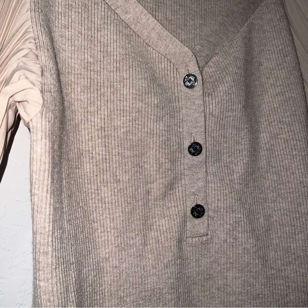 White House Black Market Pleated Puff-Sleeve Henley Sweater Blouse - Picture 4 of 7